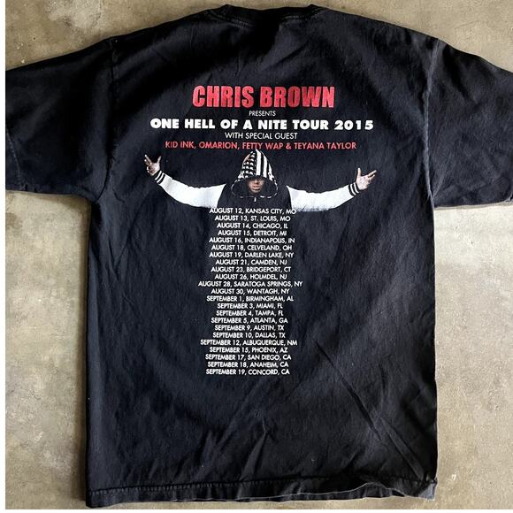 2015 Chris Brown One Hell of a Night Tour M T shirt - Picture 3 of 6
